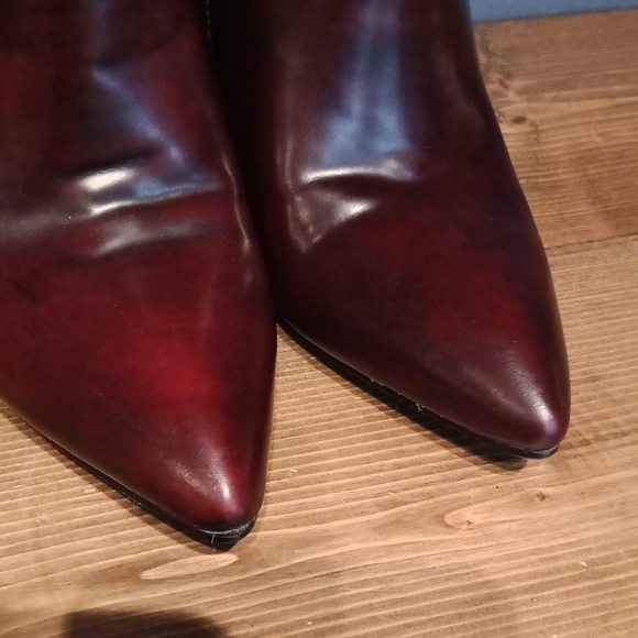 Akira  booties - Picture 5 of 10